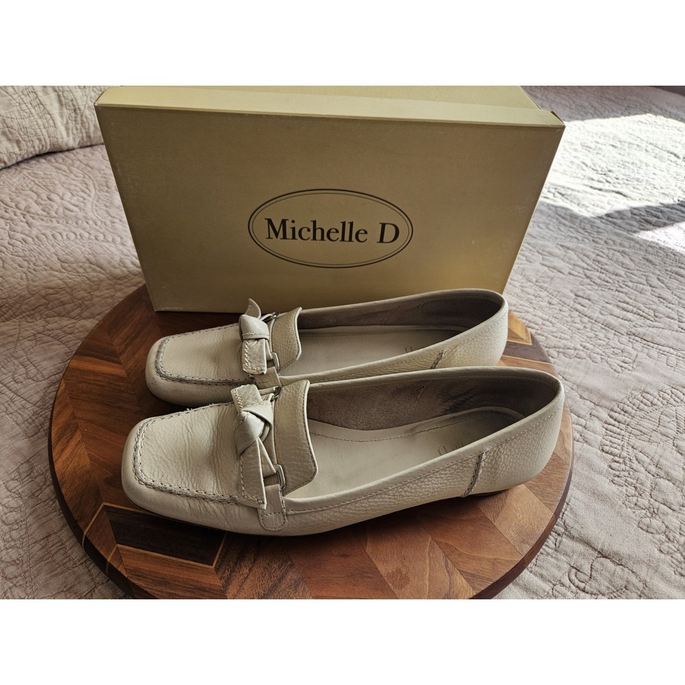 Michelle D Women's Envy 32A Ivory Bone Leather Flats Loafers With Box, 8.5M